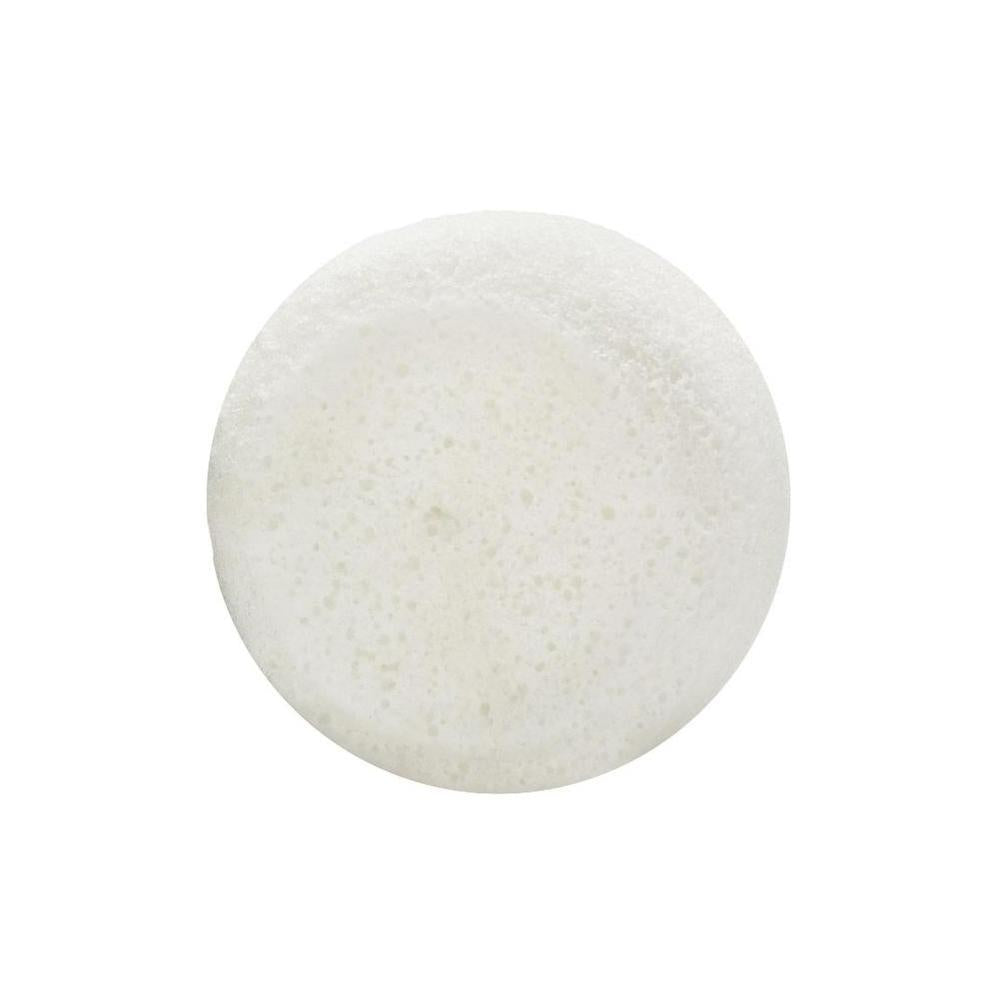 A single round effervescent tablet, white in color with a speckled surface, isolated on a white background, infused with the scent of Spongellé Men's 12+ Supreme Buffer Cedar Absolute.