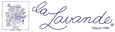 Blue drawing of a vase with flowers next to cursive text "la Lavande.