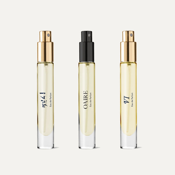 The Caswell-Massey Legacy Discovery Set features signature and premium fragrances from Caswell-Massey, perfect for any occasion.
