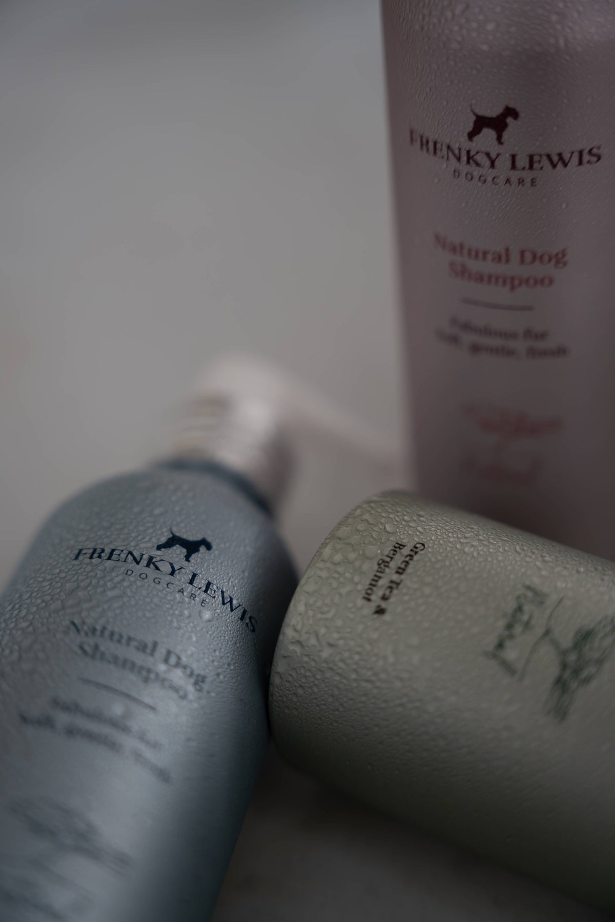 Frenky Lewis B.V. Sandalwood, Jasmine & Vanilla Dog Shampoo - 200ml