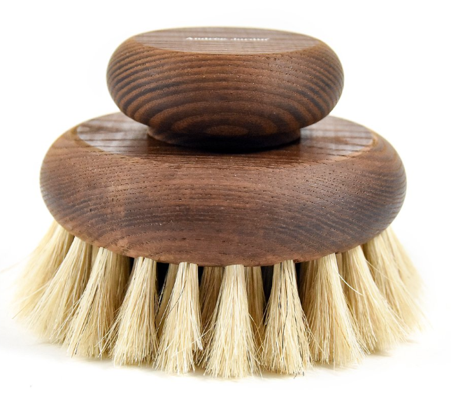 Two Andrée Jardin Heritage Ash Wood Large Body Brushes with natural bristles from Andrée Jardin, stacked on top of each other against a white background.